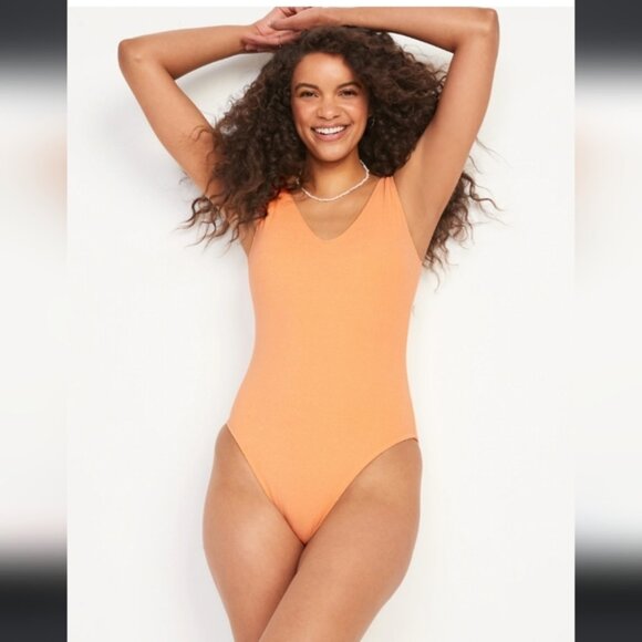 NWT Old Navy Swimsuit - Picture 3 of 3